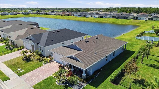 3576 74TH AVENUE CIRCLE E, Sarasota, FL 34243