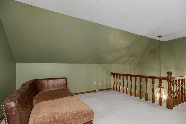 4408 NW Normandy Lane, Kansas City, MO 64116