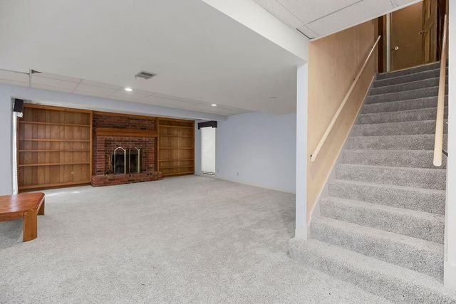 4408 NW Normandy Lane, Kansas City, MO 64116