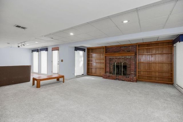 4408 NW Normandy Lane, Kansas City, MO 64116