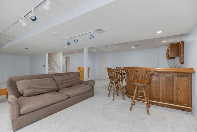 4408 NW Normandy Lane, Kansas City, MO 64116