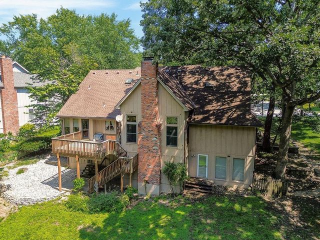 4408 NW Normandy Lane, Kansas City, MO 64116