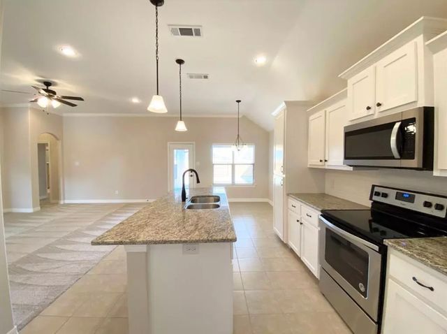 126 Frank Street, Greenville, TX 75402