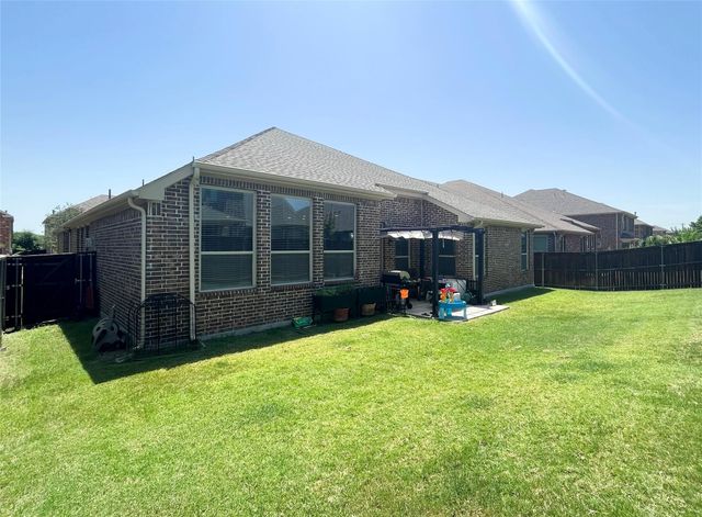 1236 Ponca Street, Carrollton, TX 75010