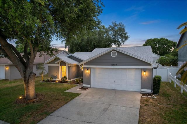 13509 FAWN RIDGE BOULEVARD, Tampa, FL 33626