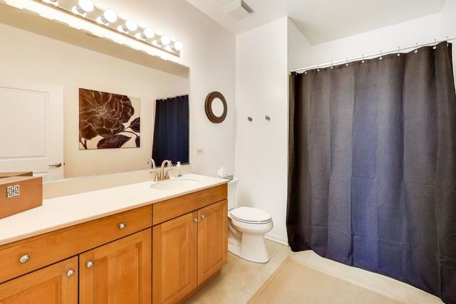 1199 E Port Clinton Road 701, Vernon Hills, IL 60061