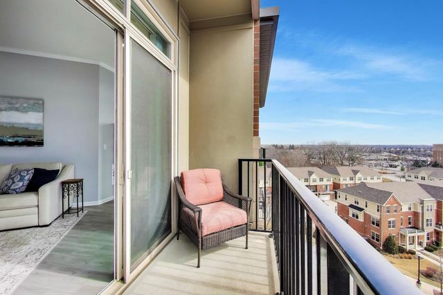 1199 E Port Clinton Road 701, Vernon Hills, IL 60061