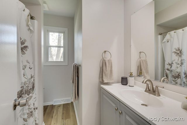 279 Andover Street, Grand Rapids, MI 49548