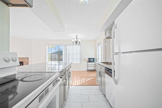 2750 Holly Hall Street 1510, Houston, TX 77054