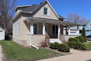 111 1st Street, Oelwein, IA 50662