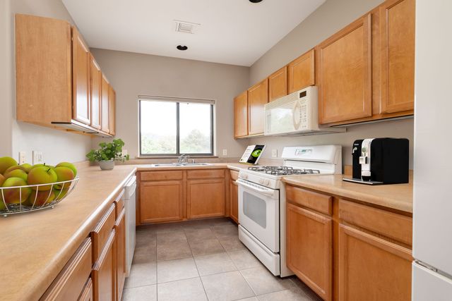 814 Camino de Monte Rey 325, Santa Fe, NM 87505