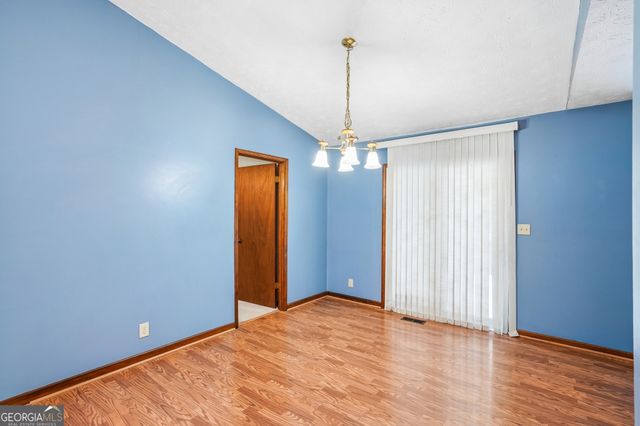 659 Sunshine Trace NW, Acworth, GA 30102