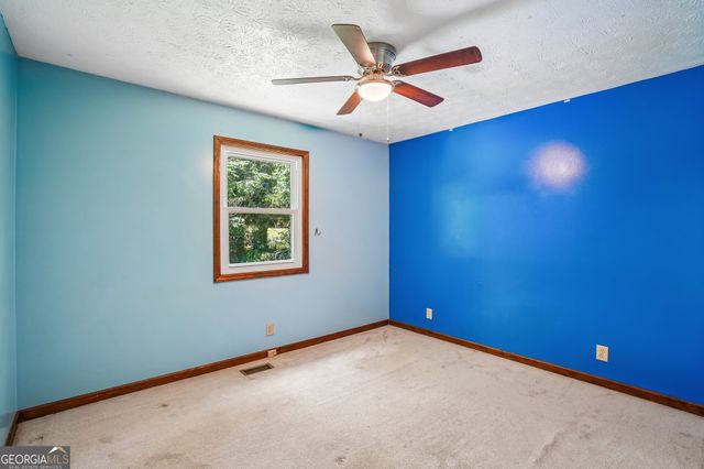 659 Sunshine Trace NW, Acworth, GA 30102