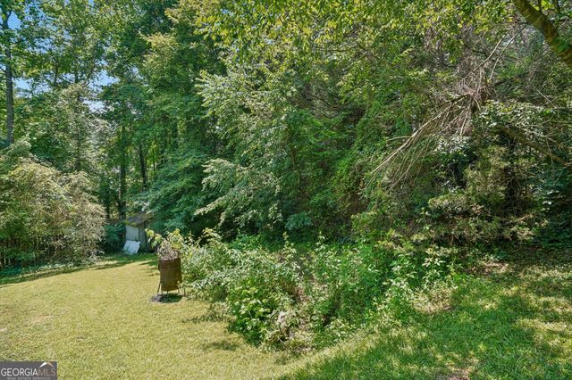 659 Sunshine Trace NW, Acworth, GA 30102