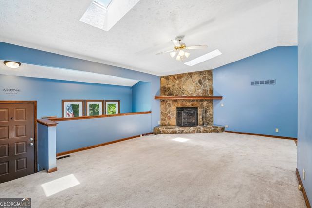 659 Sunshine Trace NW, Acworth, GA 30102