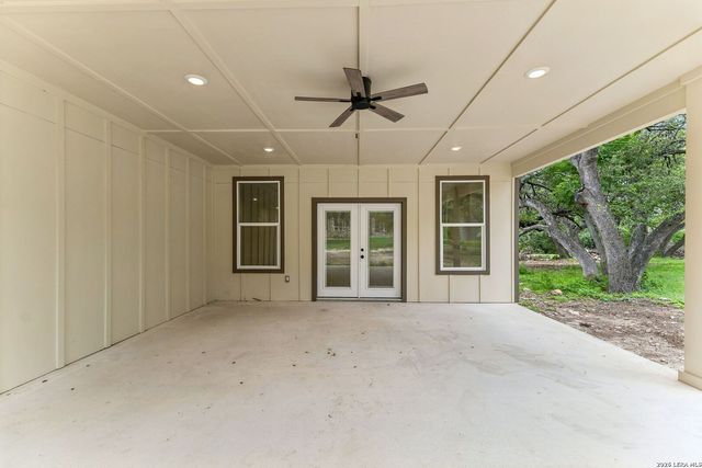 6471 HOLLYHOCK RD, San Antonio, TX 78240