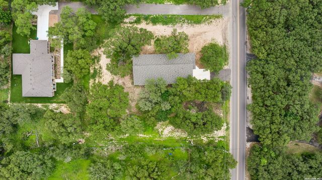 6471 HOLLYHOCK RD, San Antonio, TX 78240