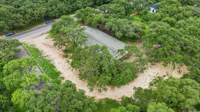 6471 HOLLYHOCK RD, San Antonio, TX 78240