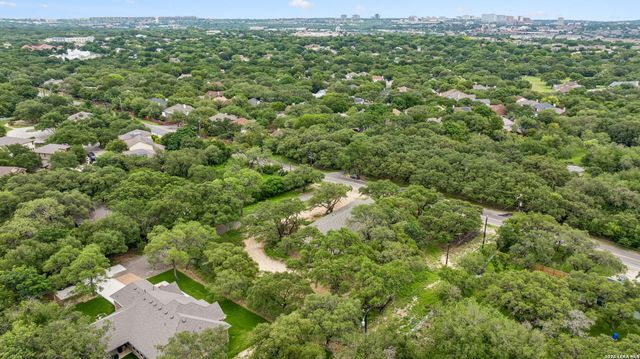 6471 HOLLYHOCK RD, San Antonio, TX 78240