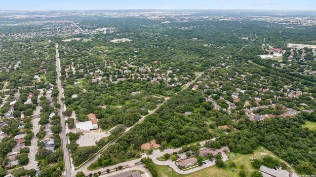 6471 HOLLYHOCK RD, San Antonio, TX 78240