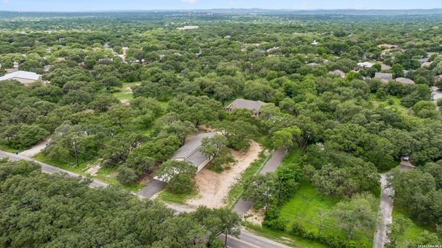 6471 HOLLYHOCK RD, San Antonio, TX 78240