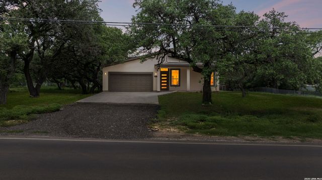 6471 HOLLYHOCK RD, San Antonio, TX 78240
