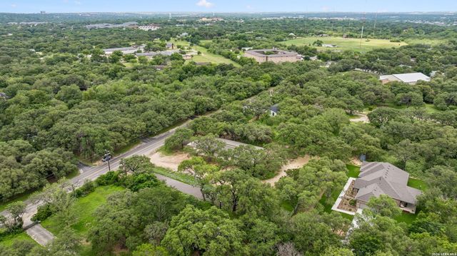 6471 HOLLYHOCK RD, San Antonio, TX 78240