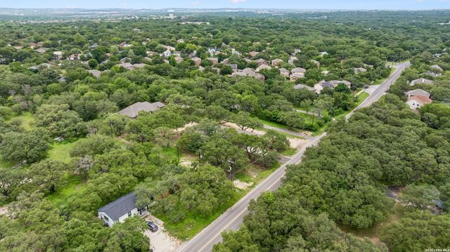 6471 HOLLYHOCK RD, San Antonio, TX 78240