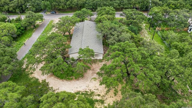 6471 HOLLYHOCK RD, San Antonio, TX 78240