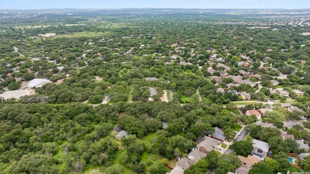 6471 HOLLYHOCK RD, San Antonio, TX 78240
