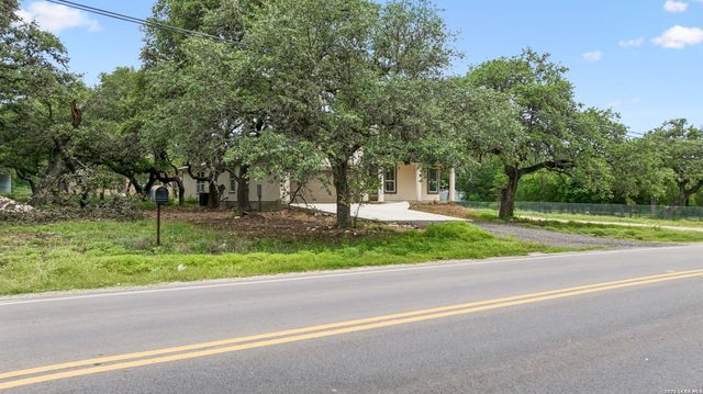 6471 HOLLYHOCK RD, San Antonio, TX 78240