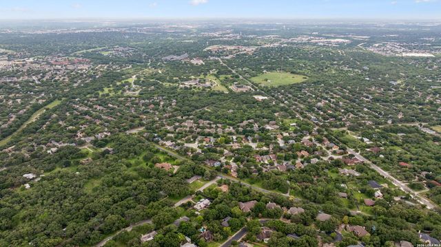 6471 HOLLYHOCK RD, San Antonio, TX 78240