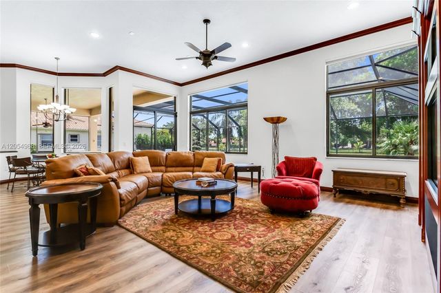13860 SW 40th St, Davie, FL 33330