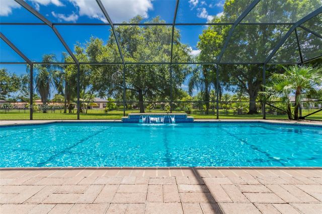 13860 SW 40th St, Davie, FL 33330