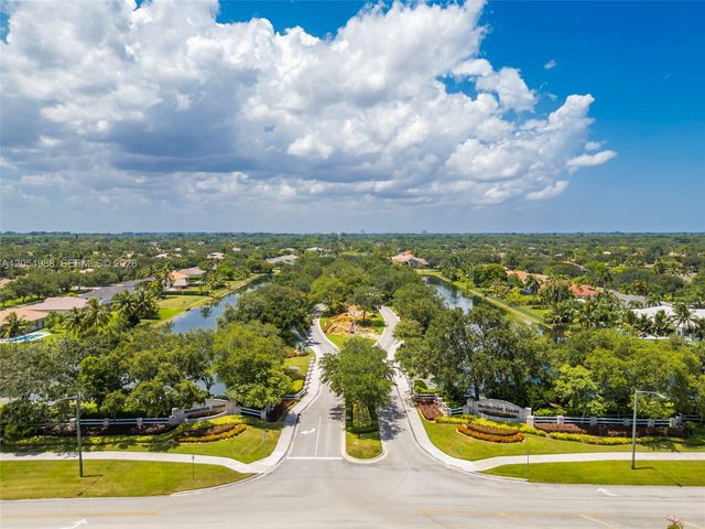 13860 SW 40th St, Davie, FL 33330