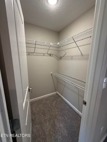 266 Wilberforce Ave, Oak Ridge, TN 37830