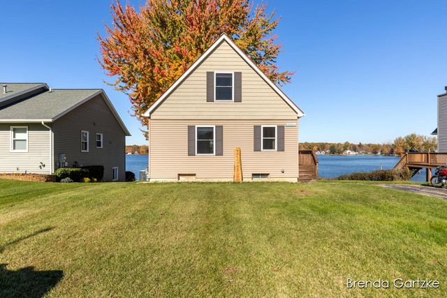 17300 Warrior Dr Drive, Howard City, MI 49329