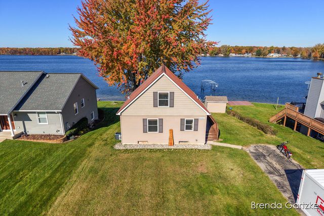 17300 Warrior Dr Drive, Howard City, MI 49329