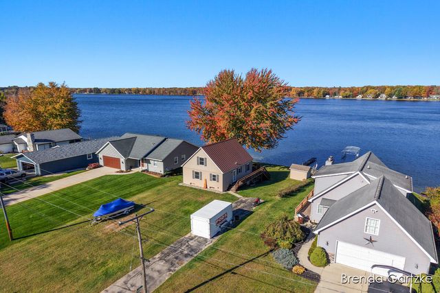 17300 Warrior Dr Drive, Howard City, MI 49329