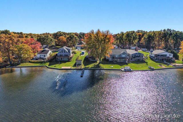 17300 Warrior Dr Drive, Howard City, MI 49329