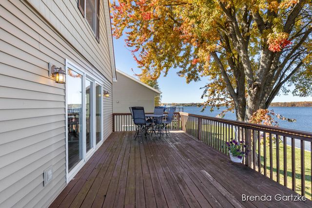 17300 Warrior Dr Drive, Howard City, MI 49329