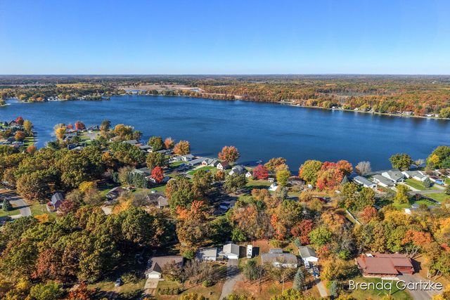 17300 Warrior Dr Drive, Howard City, MI 49329