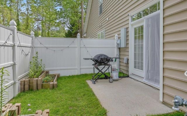 408 Fieldstone Glen WAY, Virginia Beach, VA 23454