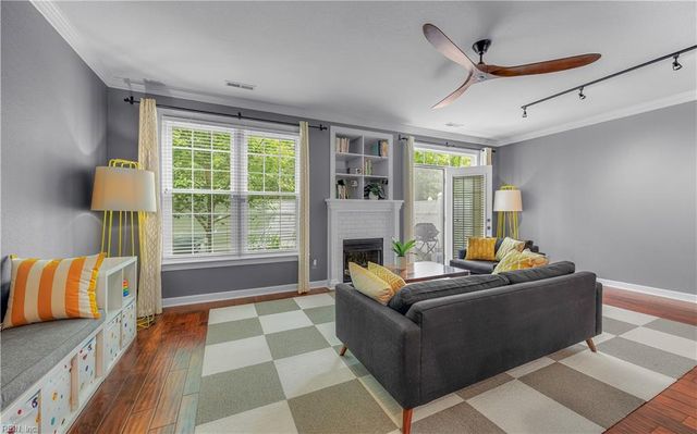 408 Fieldstone Glen WAY, Virginia Beach, VA 23454