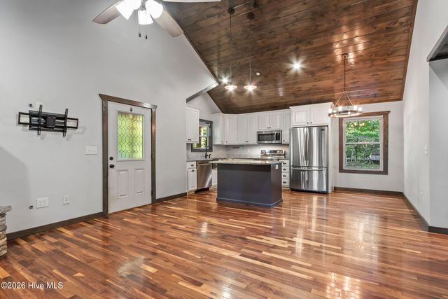 110 Blueberry Hill, Murphy, NC 28906