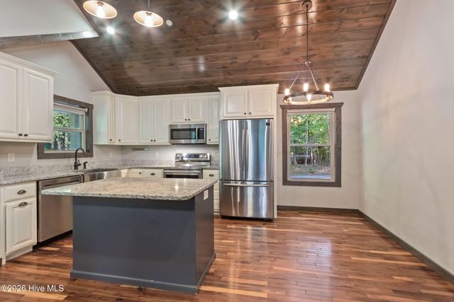 110 Blueberry Hill, Murphy, NC 28906