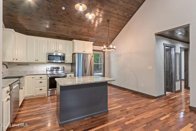 110 Blueberry Hill, Murphy, NC 28906
