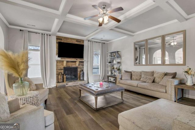 4605 Chestnut Oak Street, Loganville, GA 30052