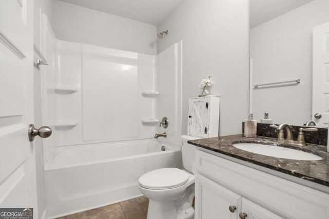 4605 Chestnut Oak Street, Loganville, GA 30052