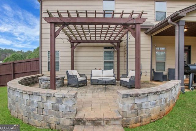 4605 Chestnut Oak Street, Loganville, GA 30052